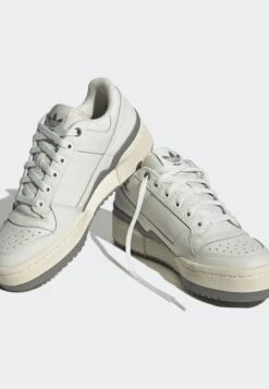 Adidas Originals Forum Bold WSneakers BasseWhite Tint Grey Three Cream White Donna Scarpe AD111A28J-A11 20 Adidas Originals Forum Bold WSneakers BasseWhite Tint Grey Three Cream White Donna Scarpe AD111A28J-A11 -Chic Scarpe Negozio 8dbb5cf9fbad46bd8d3b553f22aa14a5