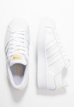 Adidas Originals Superstar BoldSneakers BasseFootwear White/Gold Metallic Donna Scarpe AD111A0ZE-A12 14 Adidas Originals Superstar BoldSneakers BasseFootwear White/Gold Metallic Donna Scarpe AD111A0ZE-A12 -Chic Scarpe Negozio 93e18b19a96742f88504c08da0af2093