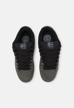 Etnies Kingpin - Sneakers Basse - Grey/Black/Gum 9 Etnies Kingpin - Sneakers Basse - Grey/Black/Gum -Chic Scarpe Negozio 948caa6c7e5d4a69bd64e9cf50883ca7