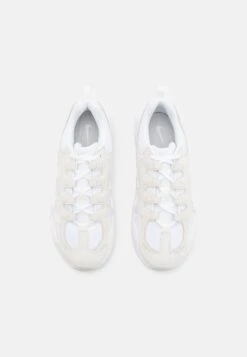 Nike Sportswear Tech HeraSneakers BasseWhite/Summit White/Photon Dust Donna Sneakers NI111A18R-A11 15 Nike Sportswear Tech HeraSneakers BasseWhite/Summit White/Photon Dust Donna Sneakers NI111A18R-A11 -Chic Scarpe Negozio 970a7d329fb54ce2b164bbaeee4c57f9