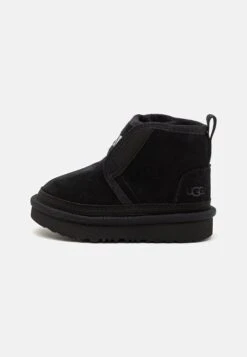 Ugg Accessible Neumel Ez-Fit UnisexStivalettiBlack Bambini Stivali UG116I00O-Q11