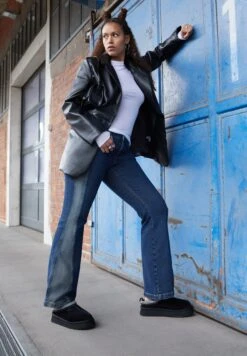 I più venduti 1 Ugg Tazz - Pantofole - Nero