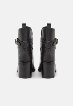 3.1 Phillip Lim Alexa With Ankle StrapStivalettiBlack Donna Stivaletti 31011N015-Q11 10 3.1 Phillip Lim Alexa With Ankle StrapStivalettiBlack Donna Stivaletti 31011N015-Q11 -Chic Scarpe Negozio 9db4cce6cf894a2b9d5ae1aa1107aa17