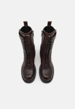 Roberto Cavalli Combact Stivali Con I LacciBrown Uomo Stivaletti/Stivali 1RO12K004-Q11 9 Roberto Cavalli Combact Stivali Con I LacciBrown Uomo Stivaletti/Stivali 1RO12K004-Q11 -Chic Scarpe Negozio a12682d32ffe4fa08a9250a37a3e023f