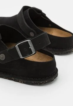 Birkenstock Lutry Premium Unisex - Pantofole - Black 11 Birkenstock Lutry Premium Unisex - Pantofole - Black -Chic Scarpe Negozio a54614ba40b1477c80e92f17ff7ec1e7