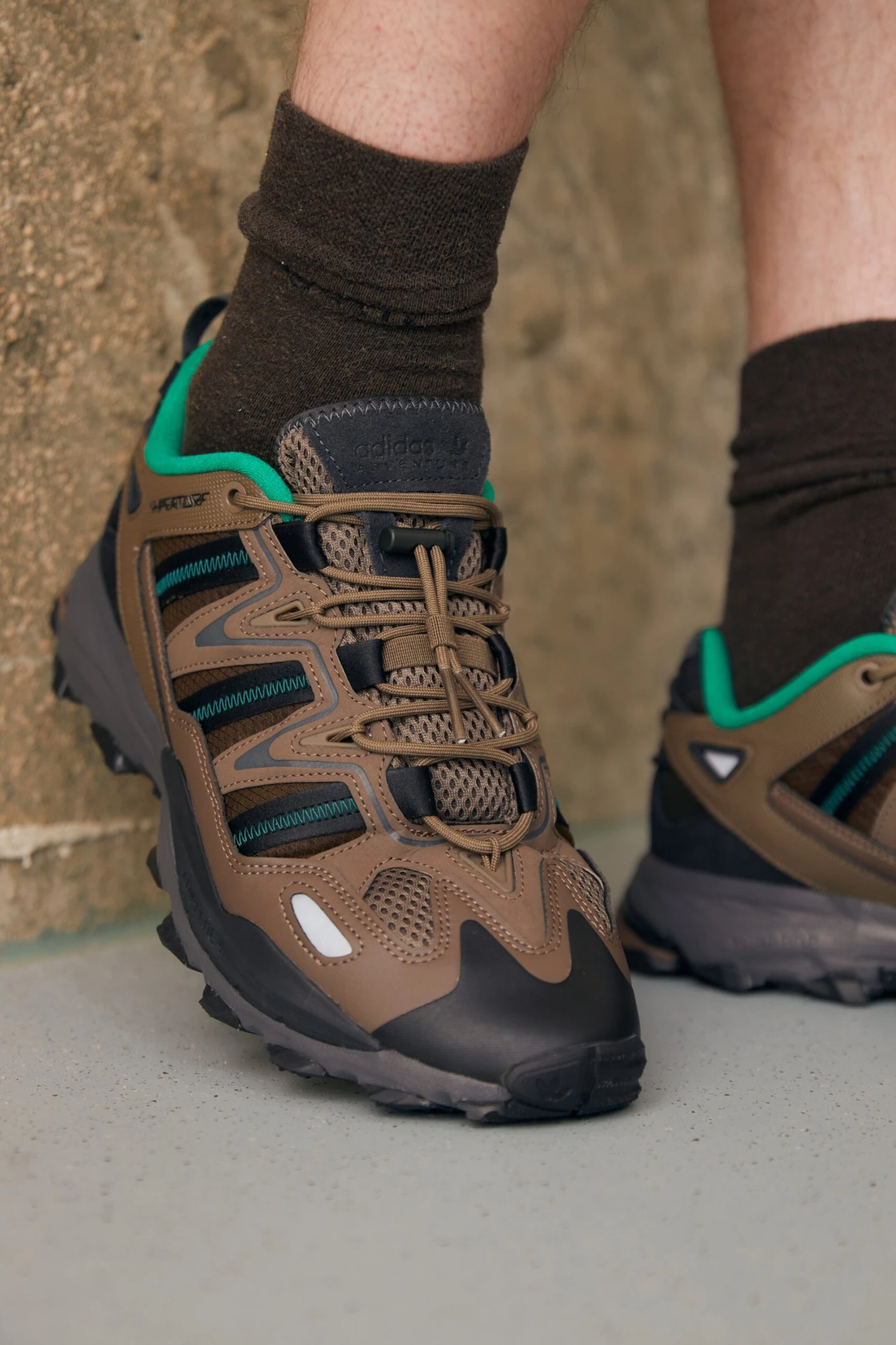 Adidas Originals Hyperturf UnisexSneakers BasseEarth Strata Core Black Collegiate Green Uomo Scarpe AD115O1GW-C11 2 Adidas Originals Hyperturf UnisexSneakers BasseEarth Strata Core Black Collegiate Green Uomo Scarpe AD115O1GW-C11 - immagine 2