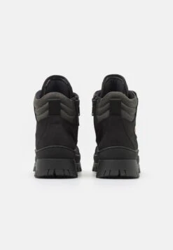 DSQUARED2 UnisexStivaletti StringatiBlack Bambini Stivali 2DS16I00I-Q11 8 DSQUARED2 UnisexStivaletti StringatiBlack Bambini Stivali 2DS16I00I-Q11 -Chic Scarpe Negozio a7a31a7bf05c4ee1846256e27c924be7