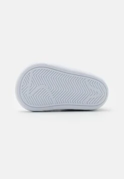 Nike Sportswear Blazer Mid Crib UnisexSneakers AlteWhite/Black Bambini Sneakers NI114D0H7-A11 10 Nike Sportswear Blazer Mid Crib UnisexSneakers AlteWhite/Black Bambini Sneakers NI114D0H7-A11 -Chic Scarpe Negozio a81fe3f9b91f40259bda842a8aeddfc0