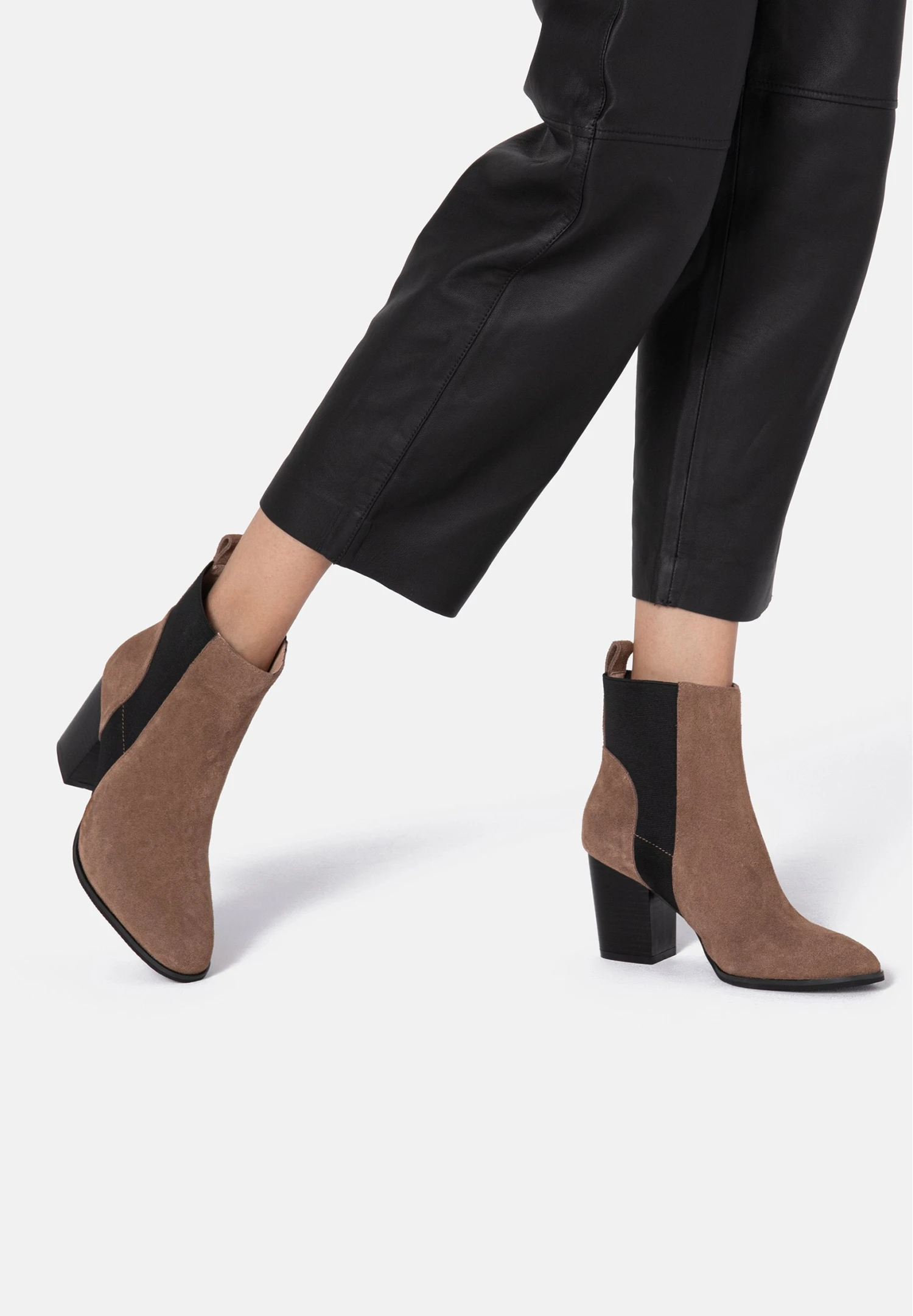 L37 Behind The TreesTronchettiBrown Donna Stivaletti 0LF11N038-O11 2 L37 Behind The TreesTronchettiBrown Donna Stivaletti 0LF11N038-O11 - immagine 2