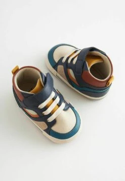 Next Baby High Top Trainers - Scarpe Primi Passi - Multi Bright 7 Next Baby High Top Trainers - Scarpe Primi Passi - Multi Bright -Chic Scarpe Negozio b6437dea52184925bafbacf6e4f49e45
