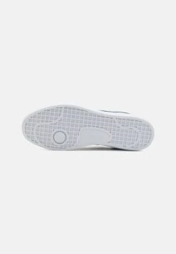 Lacoste Baseshot- Sneakers Basse - Navy/White 10 Lacoste Baseshot- Sneakers Basse - Navy/White -Chic Scarpe Negozio b6bed75fe73746d6b689e5feabedc1f3