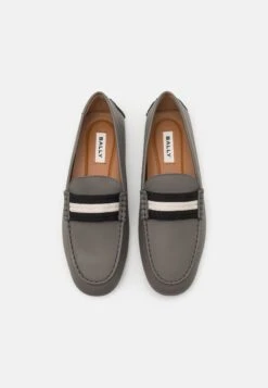 Bally KansanMocassiniDark Mineral Uomo Scarpe Basse 23B12C01G-C11 9 Bally KansanMocassiniDark Mineral Uomo Scarpe Basse 23B12C01G-C11 -Chic Scarpe Negozio b7d2d2e147c74c8cad2db61e75484170