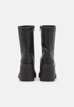 Aldo PersonaStivaletti Con PlateauBlack Donna Stivaletti A0111N0A1-Q12 -Chic Scarpe Negozio bdbde030921c4ec1ac1ee0ca3e959681