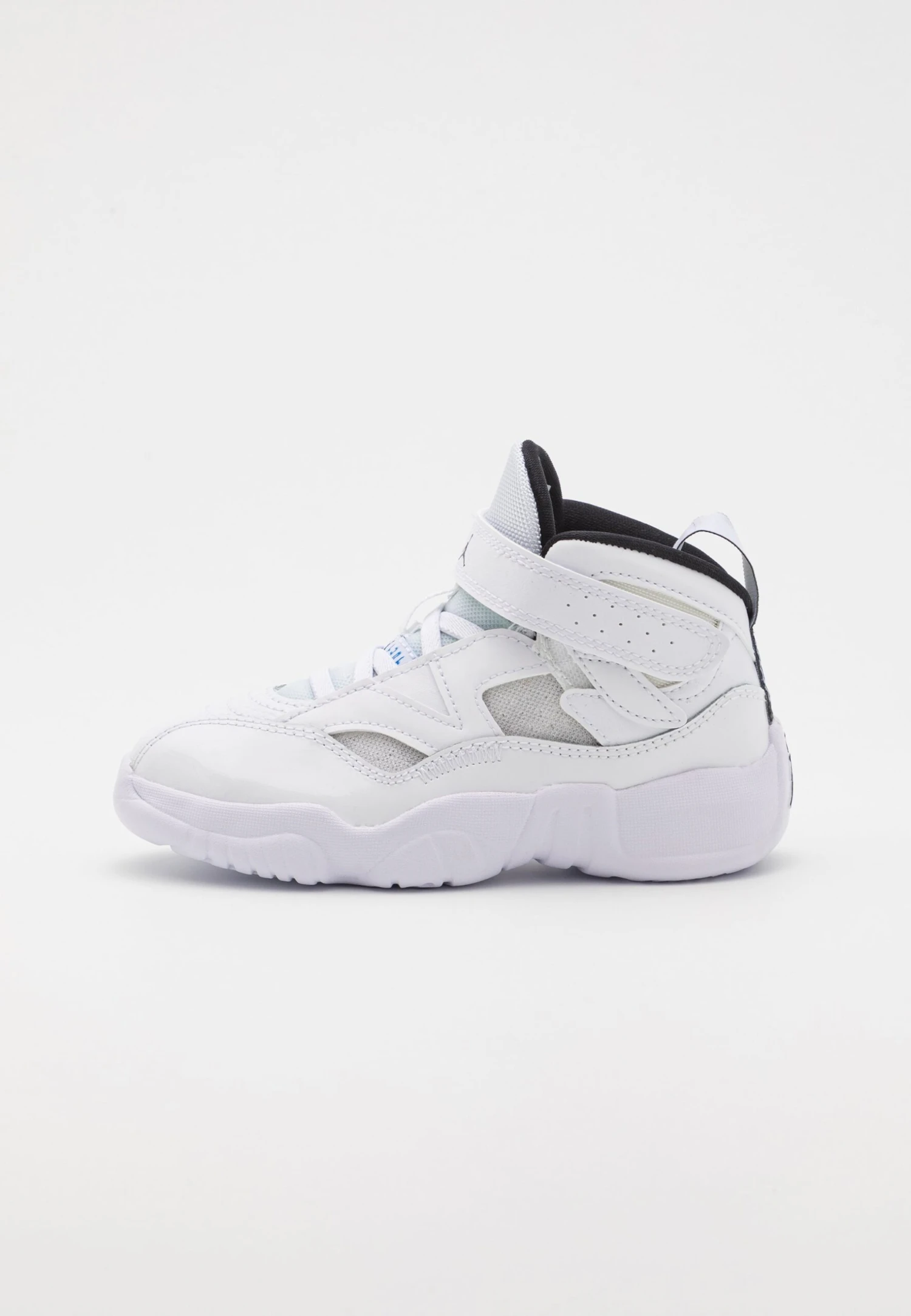 Jordan Jumpman Two Trey UnisexScarpe Da BasketWhite/Black/University Blue Bambini Sneakers JOC43A06E-A15 1 Jordan Jumpman Two Trey UnisexScarpe Da BasketWhite/Black/University Blue Bambini Sneakers JOC43A06E-A15