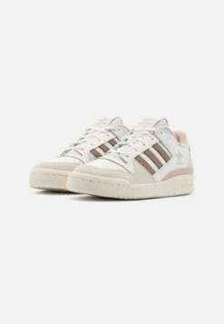 Adidas Originals Forum UnisexSneakers BasseCore White/Chalky Brown/Taupe Donna Scarpe AD115O1JC-A12 11 Adidas Originals Forum UnisexSneakers BasseCore White/Chalky Brown/Taupe Donna Scarpe AD115O1JC-A12 -Chic Scarpe Negozio c5831c36d6604a7c9c5027ddb0aae133