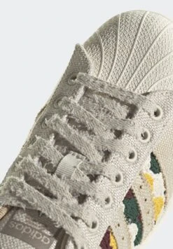 Adidas Originals Superstar UnisexSneakers BassePantone/Magic Beige/Cream White Uomo Scarpe AD115O1JN-T11 11 Adidas Originals Superstar UnisexSneakers BassePantone/Magic Beige/Cream White Uomo Scarpe AD115O1JN-T11 -Chic Scarpe Negozio c6c6c004a3ee4c6aa9314fac6424a400