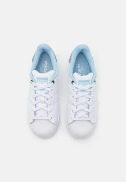 Adidas Originals Superstar UnisexSneakers BasseFootwear White/Carbon/Core Black Uomo Scarpe AD115O1I5-A12 9 Adidas Originals Superstar UnisexSneakers BasseFootwear White/Carbon/Core Black Uomo Scarpe AD115O1I5-A12 -Chic Scarpe Negozio ccf8a8037dc44407a04470a2805ae40d