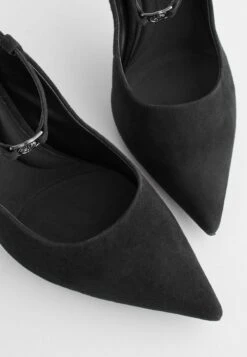 Next Forever Comfort® With Motionflex Hardware Point Toe Heels Regular/Wide FitDecolletéBlack Donna Scarpe Con Tacco NX311B0AK-Q11 15 Next Forever Comfort® With Motionflex Hardware Point Toe Heels Regular/Wide FitDecolletéBlack Donna Scarpe Con Tacco NX311B0AK-Q11 -Chic Scarpe Negozio cd820dbbea3641d0830be992751f9d9e