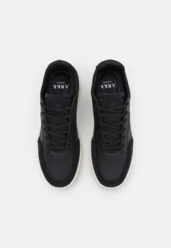 ARKK Copenhagen Novaklass Start UnisexSneakers BasseBlack/Marshmallow Uomo Sneaker ARG12O01O-Q11 9 ARKK Copenhagen Novaklass Start UnisexSneakers BasseBlack/Marshmallow Uomo Sneaker ARG12O01O-Q11 -Chic Scarpe Negozio ce964261a52a483a8e4b7fe347623a59