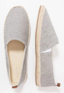 Pier One Rena Espadrille Unisex - Espadrillas - White/Blue -Chic Scarpe Negozio cf36b3a120304b8ca2a7c4aab8305f1b
