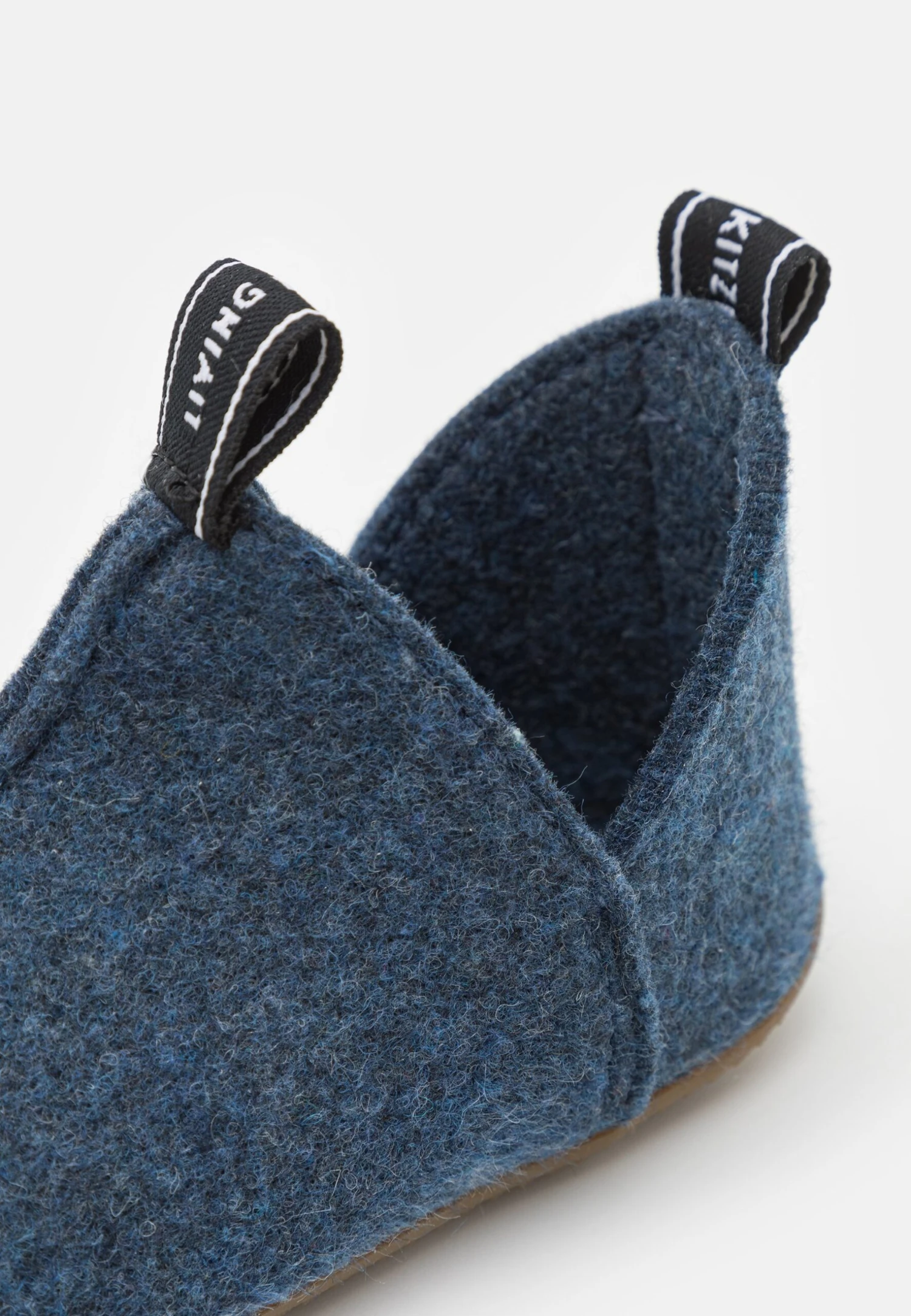 Living Kitzbühel Slipper Mit Mittelnaht UnisexPantofoleMidnight Navy Bambini Pantofole LI216L02H-K11 6 Living Kitzbühel Slipper Mit Mittelnaht UnisexPantofoleMidnight Navy Bambini Pantofole LI216L02H-K11 - immagine 6