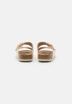 Birkenstock Arizona Tex Unisex - Pantofole - Eggshell 8 Birkenstock Arizona Tex Unisex - Pantofole - Eggshell -Chic Scarpe Negozio d25b5fb641e94781a65b6d161e013bb7