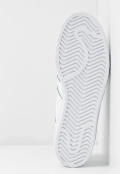 Adidas Originals Superstar BoldSneakers BasseFootwear White/Gold Metallic Donna Scarpe AD111A0ZE-A12 17 Adidas Originals Superstar BoldSneakers BasseFootwear White/Gold Metallic Donna Scarpe AD111A0ZE-A12 -Chic Scarpe Negozio d377c7000c81406fb79a0e1baeda1d7b