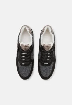 Marco Tozzi Sneakers BasseBlack Donna Sneakers M3111A1FW-Q11 -Chic Scarpe Negozio d4bf983a7bad460b852ed768d6c63bce
