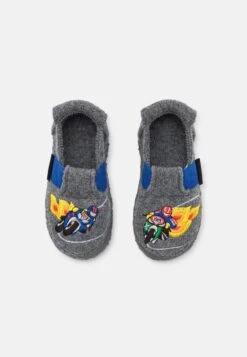 Nanga Moto - Pantofole - Grau 9 Nanga Moto - Pantofole - Grau -Chic Scarpe Negozio d6eaf6c365324ea29e9ea31189fadb8c