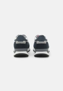 Napapijri Febos Sneakers BasseWhite/Navy Uomo Sneaker NA612O04I-A11 8 Napapijri Febos Sneakers BasseWhite/Navy Uomo Sneaker NA612O04I-A11 -Chic Scarpe Negozio da862882a20e478aa56278de66097d34