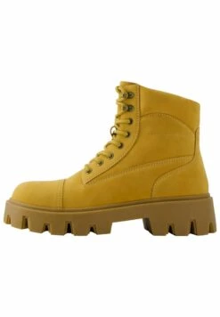 BERSHKA TrackStivaletti StringatiLight Yellow Uomo Stivaletti/Stivali BEJ11N05R-E11