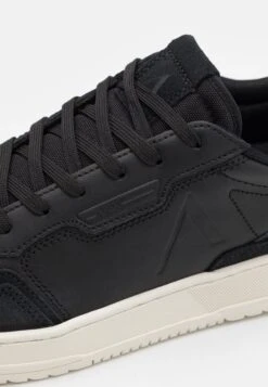 ARKK Copenhagen Novaklass Start UnisexSneakers BasseBlack/Marshmallow Uomo Sneaker ARG12O01O-Q11 11 ARKK Copenhagen Novaklass Start UnisexSneakers BasseBlack/Marshmallow Uomo Sneaker ARG12O01O-Q11 -Chic Scarpe Negozio e055552a0ed7410dbe7947f48c7535cd