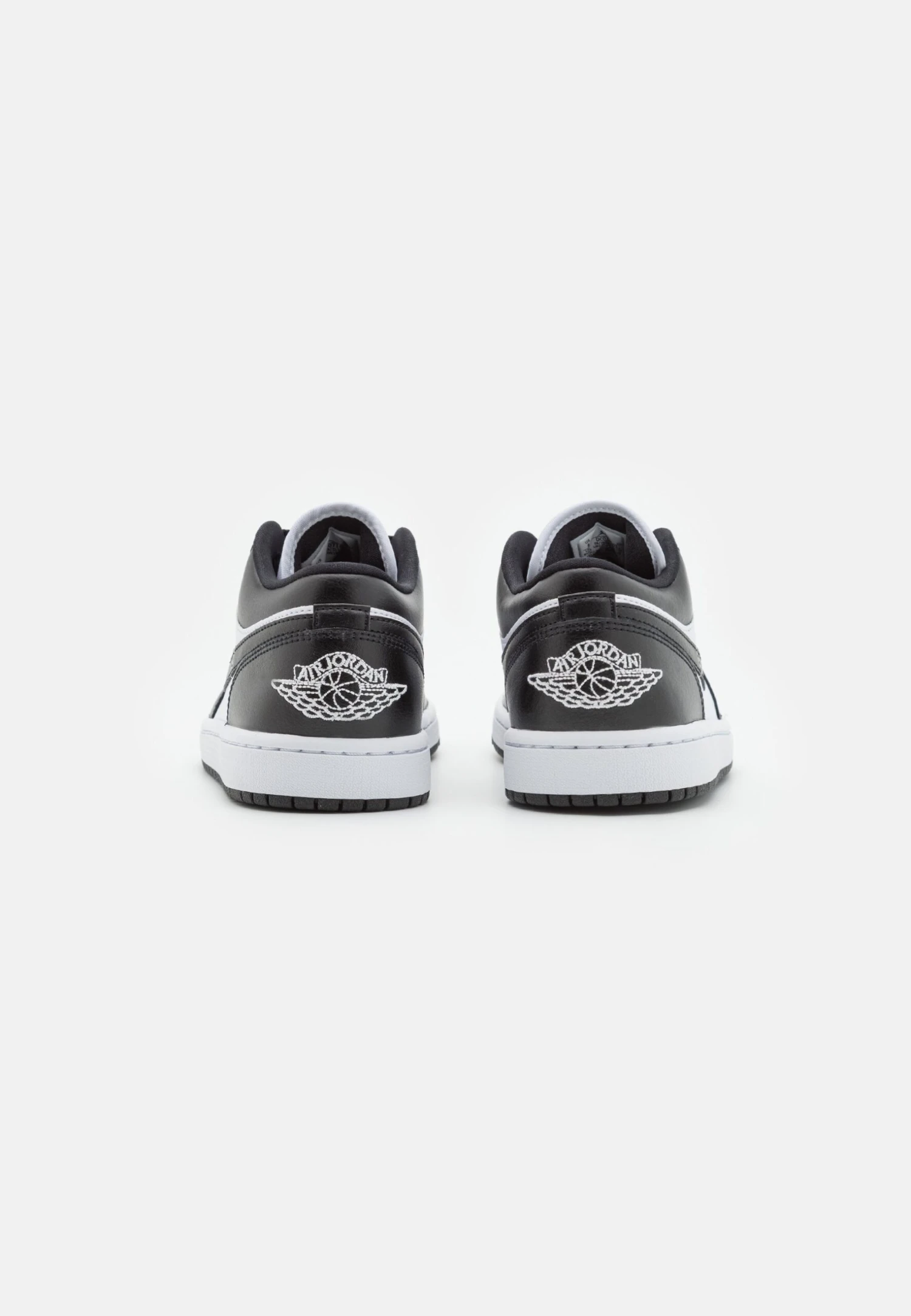 Air Jordan 1 Sneakers BasseWhite/Black Donna Sneakers JOC11A020-A17 4 Air Jordan 1 Sneakers BasseWhite/Black Donna Sneakers JOC11A020-A17 - immagine 4