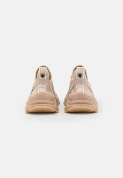 Steve Madden Match-ESneakers BasseTan Donna Scarpe ST311A0Q9-B11 -Chic Scarpe Negozio e6329d1d3a5848e499cbf28ed0a9155c