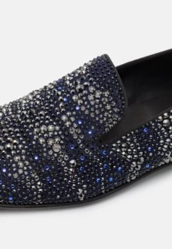 Roberto Cavalli Scarpe Senza LacciBlue Uomo Scarpe Basse 1RO12C00P-K11 11 Roberto Cavalli Scarpe Senza LacciBlue Uomo Scarpe Basse 1RO12C00P-K11 -Chic Scarpe Negozio e70951535b2c4103a374960da82fd5cd