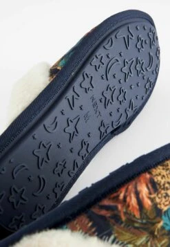 Next PantofoleJungle Print Donna Pantofole NX311D04H-K11 11 Next PantofoleJungle Print Donna Pantofole NX311D04H-K11 -Chic Scarpe Negozio e7edcae801a945aa88cd1b3e7bfffb02