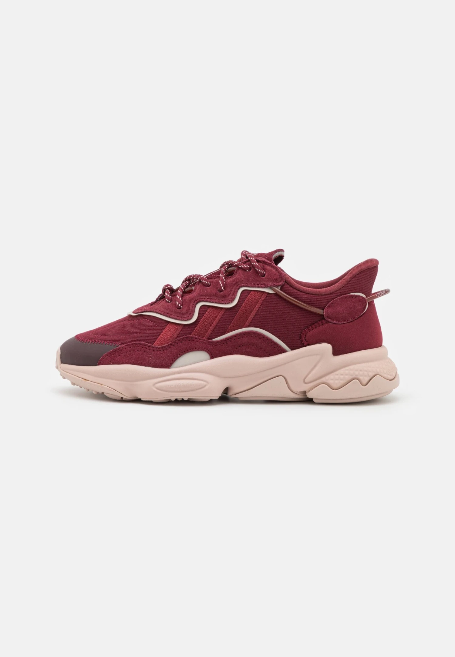Adidas Originals Ozweego Sneakers BasseShadow Red/Taupe Donna Scarpe AD111A27R-G11 2 Adidas Originals Ozweego Sneakers BasseShadow Red/Taupe Donna Scarpe AD111A27R-G11 - immagine 2