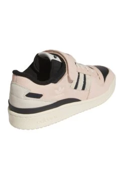 Adidas Originals LifestyleForum Sneakers BasseTuerkisweissschwarz Uomo Scarpe AD112O0XS-L11 -Chic Scarpe Negozio efd9b8be87e4439baaee8d7bef850672