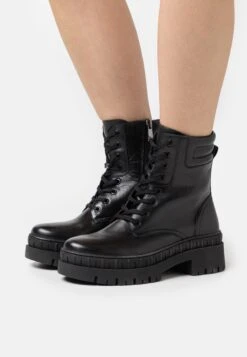 Marco Tozzi Stivaletti Con PlateauBlack Donna Stivaletti M3111N11I-Q11