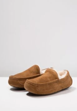 Ugg AscotPantofoleCognac Uomo Pantofole UG112I00I-O12 -Chic Scarpe Negozio f1dddadf05984d31a12401fc981b185d