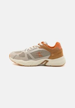 Calvin Klein Jeans Retro Tennis Laceup Sneakers BassePlaza Taupe/Eggshell/Brown Sugar Uomo Sneaker C1812O06F-B11