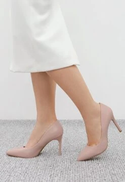 Decolleté - Dark Beige